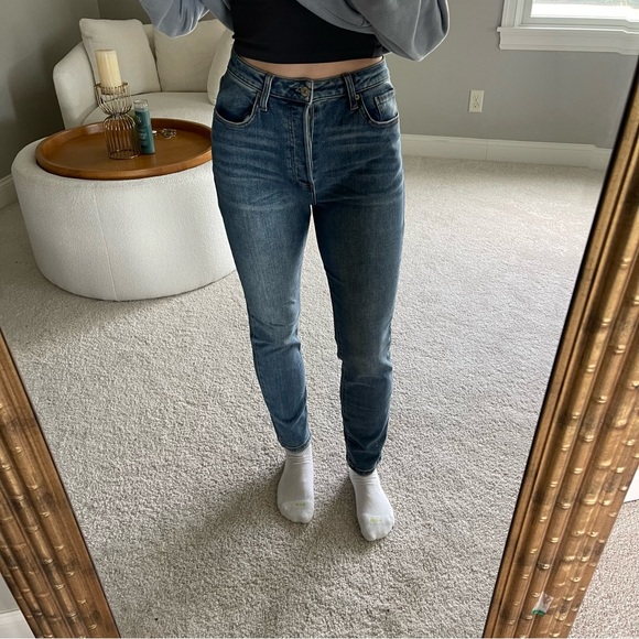 Forever 21 button up skinny jeans - Picture 5 of 8